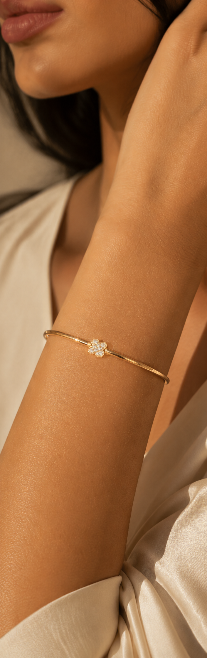 The Clover Bangle — Yellow Gold
